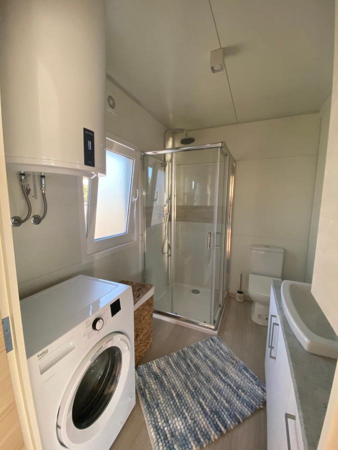 Amore Del Mare, Seaside Family Pace, Free Parking And Wifi In Camp Dalmatino Drage Εξωτερικό φωτογραφία