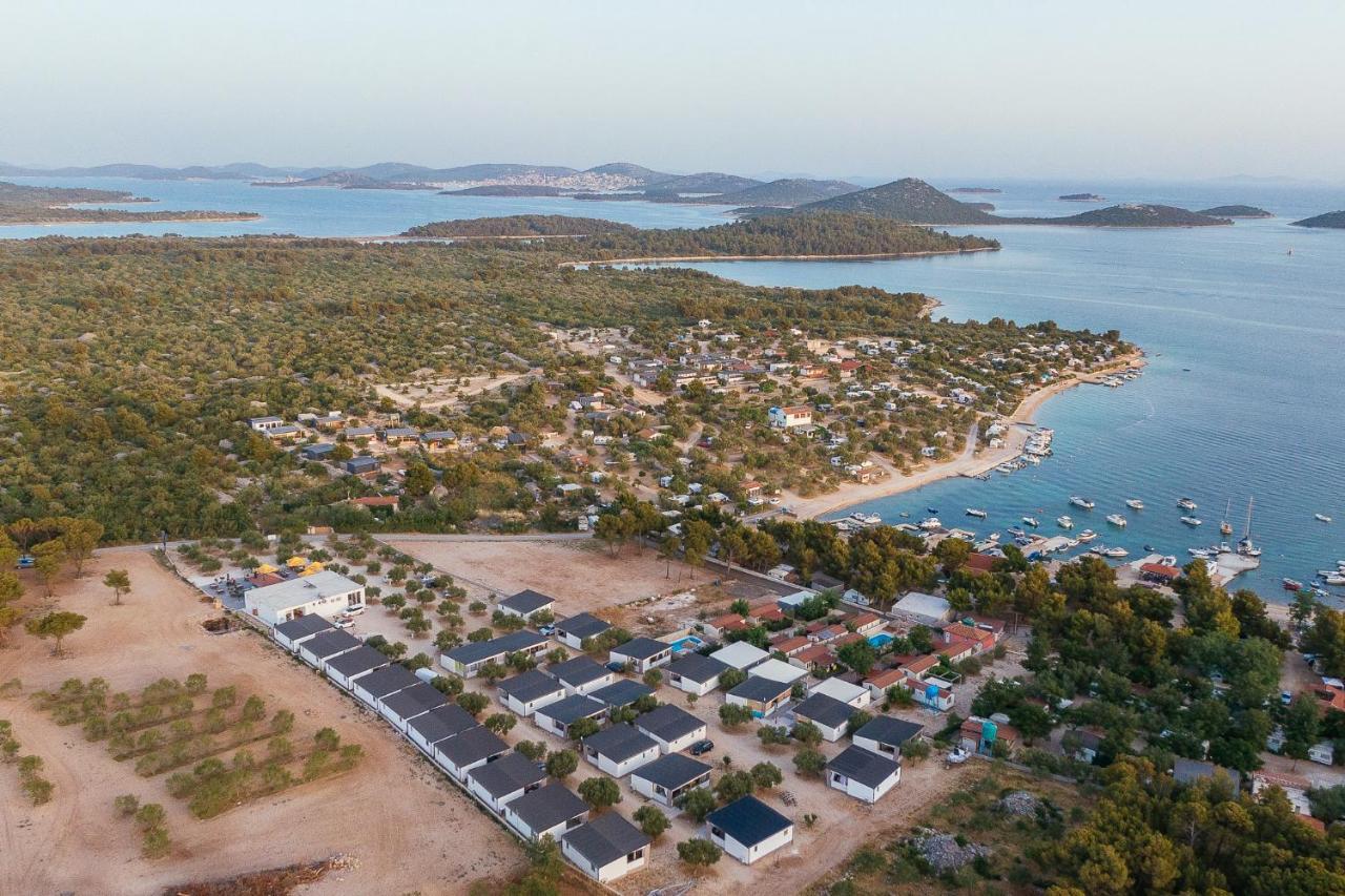 Amore Del Mare, Seaside Family Pace, Free Parking And Wifi In Camp Dalmatino Drage Εξωτερικό φωτογραφία
